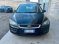 Usata Ford Focus 90 CV (66 kW) 2007 Nero Berlina