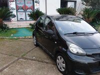 Usata Toyota Aygo 68 CV (50 kW) 2010 Nero Utilitaria