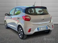 Usata Hyundai i10 67 CV (49 kW) 2023 Bianco Utilitaria