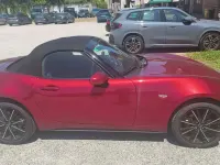 Usata Mazda MX5 Exclusive-Line 184 CV (135 kW) 2024 Rosso Cabrio