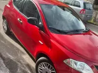 Usata Lancia Ypsilon 95 CV (69 kW) 2017 Rosso Utilitaria