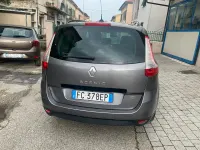 Usata Renault Scénic 110 CV (80 kW) 2016 Grigio Monovolume