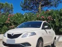 Usata Lancia Ypsilon 95 CV (69 kW) 2016 Utilitaria