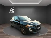 Usata Peugeot 208 Active 101 CV (74 kW) 2024 Nero Utilitaria
