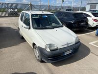 Usata Fiat 600 54 CV (39 kW) 2010 Bianco Utilitaria