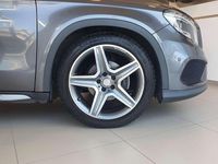 Usata Mercedes GLA200 156 CV (114 kW) 2016 Grigio medio metallizzato SUV