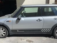 Begagnad Mini ONE 90 HK (66 kW) 2005 Grå Halvkombi
