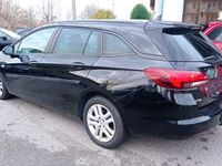 usata Opel Astra 1.6 CDTi Sports Tourer Navi Adata Neo Patentati