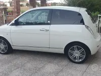 Usata Lancia Ypsilon 77 CV (56 kW) 2010 Bianco Utilitaria