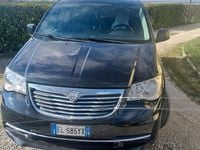 Usata Lancia Voyager 163 CV (119 kW) 2012 Nero Monovolume