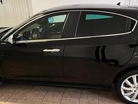 Usata Alfa Romeo Giulietta Distinctive 140 CV (102 kW) 2011 Nero Berlina