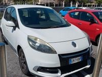 Usata Renault Scénic III 110 CV (80 kW) 2012 Bianco Monovolume