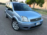 Usata Ford Fusion 80 CV (58 kW) 2005 Blu/azzurro Utilitaria