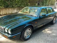 Usata Jaguar X300 211 CV (155 kW) 1997 Verde Berlina