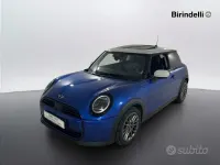 Usata Mini Cooper Classic 156 CV (114 kW) 2024 Blazing blue Utilitaria