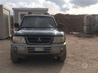 Usata Mitsubishi Pajero 160 CV (117 kW) 2004 Blu SUV