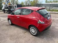Usata Lancia Ypsilon 69 CV (50 kW) 2012 Rosso Utilitaria