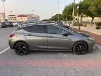 Usata Opel Astra Dynamic 160 CV (117 kW) 2017 Grigio Berlina