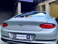 Usata Bentley Continental GT 659 CV (484 kW) 2023 Pellicola grigio satinato Coupé