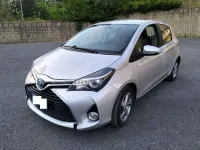 Usata Toyota Yaris Hybrid Active 73 CV (53 kW) 2016 Argento Berlina