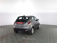 Usata Lancia Ypsilon Gold 69 CV (50 kW) 2022 Grigio Utilitaria