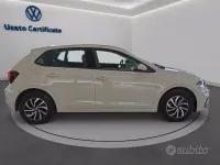 Usata VW Polo Life 80 CV (58 kW) 2023 Ascot grey Utilitaria