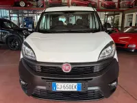 Usata Fiat Doblò Lounge 90 CV (66 kW) 2022 Bianco Monovolume