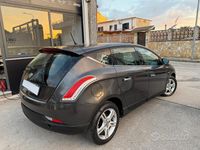 Usata Lancia Delta 120 CV (88 kW) 2009 Grigio Utilitaria