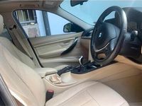 Usata BMW 318 Luxury Line 143 CV (105 kW) 2013 Blu/azzurro Station wagon