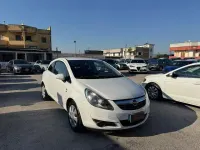 Usata Opel Corsa Cosmo 74 CV (54 kW) 2010 Bianco Utilitaria