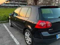 Usata VW Golf V 102 CV (75 kW) 2007 Nero Berlina