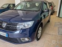 Usata Dacia Sandero Comfort 90 CV (66 kW) 2019 Blu Berlina