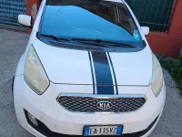 Usata Kia Venga 90 CV (66 kW) 2010 Bianco Utilitaria