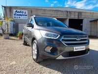 Usata Ford Kuga S 150 CV (110 kW) 2019 Grigio SUV