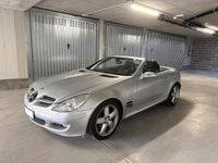 Usata Mercedes SLK200 163 CV (119 kW) 2006 Argento Cabrio