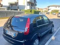 Usado Ford Fiesta 75 HP (55 kW) 2008 Preto Citadino