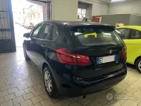 Usata BMW 218 Luxury Line 150 CV (110 kW) 2015 Bluazzurro Station wagon