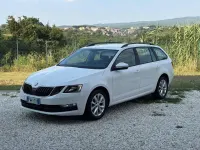 Usata Skoda Octavia Executive 116 CV (85 kW) 2019 Bianco Station wagon