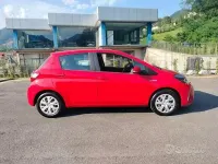 Usata Toyota Yaris Hybrid Business Edition 101 CV (74 kW) 2020 Rosso Berlina
