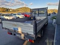 Usata Iveco Daily 125 CV (91 kW) 2004 Bianco