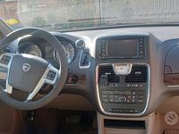 Usata Lancia Voyager Platinum 163 CV (119 kW) 2012 Nero Monovolume