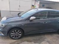 Usata Renault Mégane IV 130 CV (95 kW) 2016 Grigio Berlina