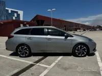 Usata Toyota Auris 112 CV (82 kW) 2016 Grigio Station wagon