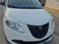 Usata Lancia Ypsilon 69 CV (50 kW) 2014 Bianco Utilitaria