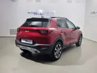 Usata Kia Stonic Style 101 CV (74 kW) 2022 Rosso SUV