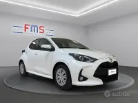 Usata Toyota Yaris Active 98 CV (72 kW) 2023 Super white gloss Utilitaria
