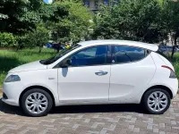 Usata Lancia Ypsilon Gold 69 CV (50 kW) 2013 Bianco Utilitaria