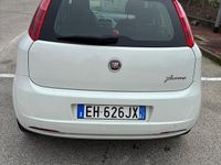 Usata Fiat Grande Punto 74 CV (54 kW) 2011 Bianco Utilitaria
