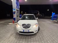 Usata Lancia Ypsilon 60 CV (44 kW) 2008 Bianco Utilitaria