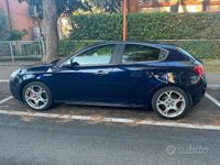 Usata Alfa Romeo Giulietta Quadrifoglio Verde 235 CV (172 kW) 2011 Blu Utilitaria